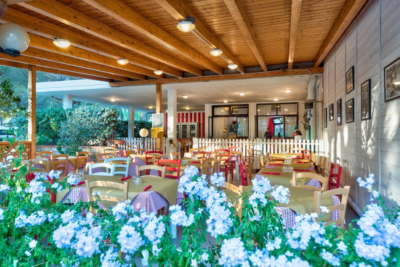 Camping Village Mareblu Marina di Cecina Exterior photo